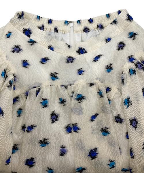 OBLI（オブリ）OBLI (オブリ) スカラップジャガードスカート ホワイトの古着・服飾アイテム