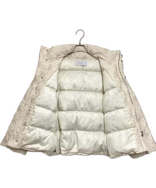 MURRAL（ミューラル）MURRAL (ミューラル) Dahlia shrinking embroidery down jacket アイボリー サイズ:Freeの古着・服飾アイテム