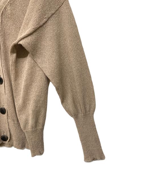 Whim Gazette（ウィムガゼット）Whim Gazette (ウィムガゼット) camifine Vネックカーディガン ベージュ サイズ:Fの古着・服飾アイテム