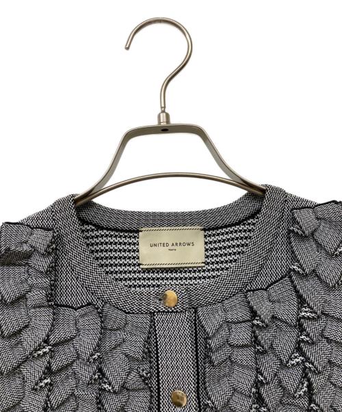 UNITED ARROWS（ユナイテッドアローズ）UNITED ARROWS (ユナイテッドアローズ) ミニフリル ジャカード カーディガン ブラック×ホワイト サイズ:-の古着・服飾アイテム