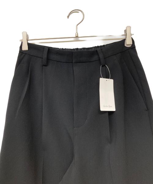 Spick and Span（スピック＆スパン）Spick and Span (スピックアンドスパン) ダブルクロスツータックパンツ ブラック サイズ:38の古着・服飾アイテム