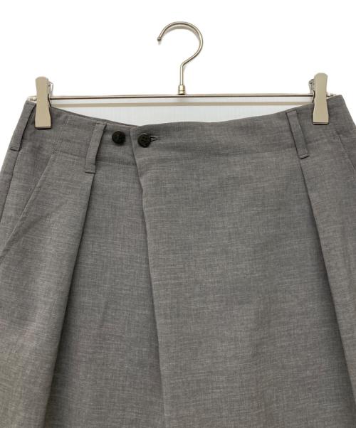 FRAMeWORK（フレームワーク）FRAMeWORK (フレームワーク) 24SS 撥水強撚ポリエステルラップワイドパンツ グレー サイズ:40の古着・服飾アイテム