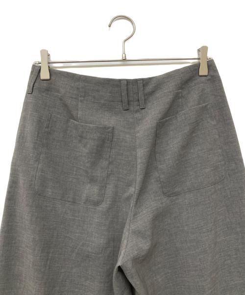 FRAMeWORK（フレームワーク）FRAMeWORK (フレームワーク) 24SS 撥水強撚ポリエステルラップワイドパンツ グレー サイズ:40の古着・服飾アイテム