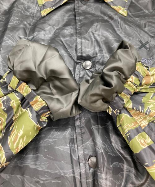 charcoal（チャコール）charcoal (チャコール) South2 West8 (サウスツー ウエストエイト) Camo Filling Coach Jacket カーキ×ブラック サイズ:Lの古着・服飾アイテム