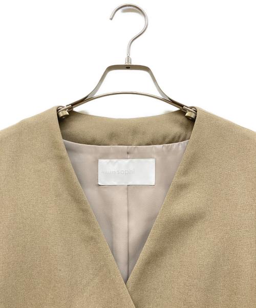 NOLLEY'S sophi（ノーリーズソフィー）NOLLEY'S sophi (ノーリーズソフィー) 梳毛調合繊スリットジレ ベージュ サイズ:38の古着・服飾アイテム