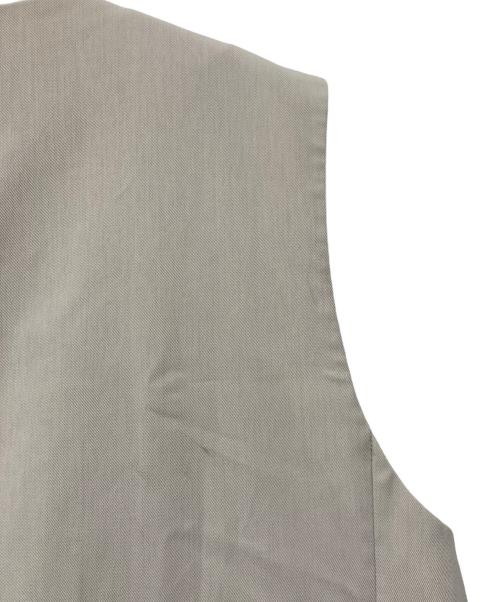 UNFILO（アンフィーロ）UNFILO (アンフィーロ) 【接触冷感/UVケア/ストレッチ】TENNEN TOUCH ミドルジレ ベージュ サイズ:SIZEXLの古着・服飾アイテム