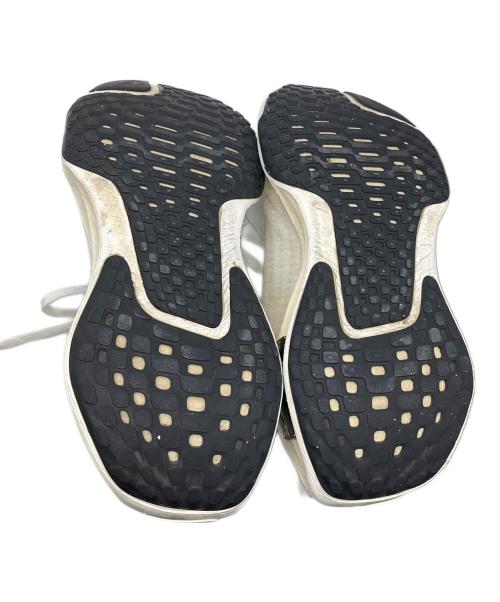 NIKE（ナイキ）NIKE (ナイキ) ZoomX Invincible 3 オフホワイト サイズ:24の古着・服飾アイテム
