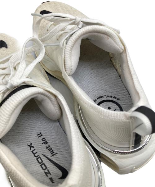 NIKE（ナイキ）NIKE (ナイキ) ZoomX Invincible 3 オフホワイト サイズ:24の古着・服飾アイテム