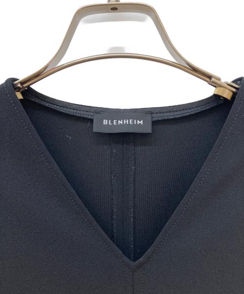 BLENHEIM（ブレンヘイム）BLENHEIM (ブレンヘイム) ニットジョーゼットVネックワンピース ブラック サイズ:Mの古着・服飾アイテム