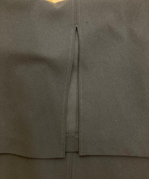 BLENHEIM（ブレンヘイム）BLENHEIM (ブレンヘイム) ニットジョーゼットVネックワンピース ブラック サイズ:Mの古着・服飾アイテム