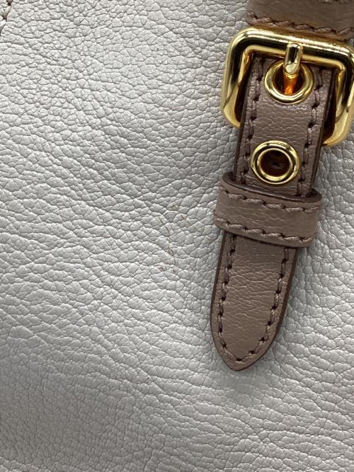 MIU MIU（ミュウミュウ）MIU MIU (ミュウミュウ) バッグ ベージュの古着・服飾アイテム