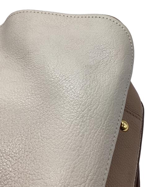 MIU MIU（ミュウミュウ）MIU MIU (ミュウミュウ) バッグ ベージュの古着・服飾アイテム