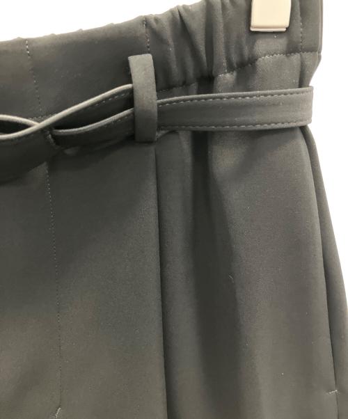 ENFOLD（エンフォルド）ENFOLD (エンフォルド) BELT WIDE-TROUSERS ブラック サイズ:38の古着・服飾アイテム