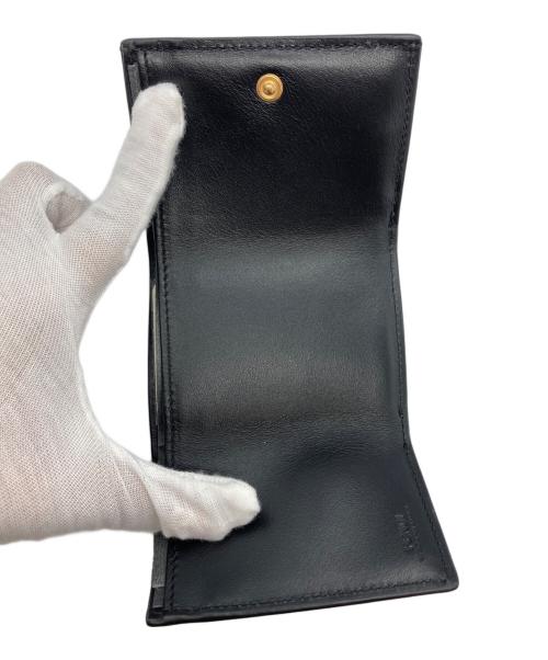 FENDI（フェンディ）FENDI (フェンディ) MICRO TRIFOLD WALLET ブラックの古着・服飾アイテム