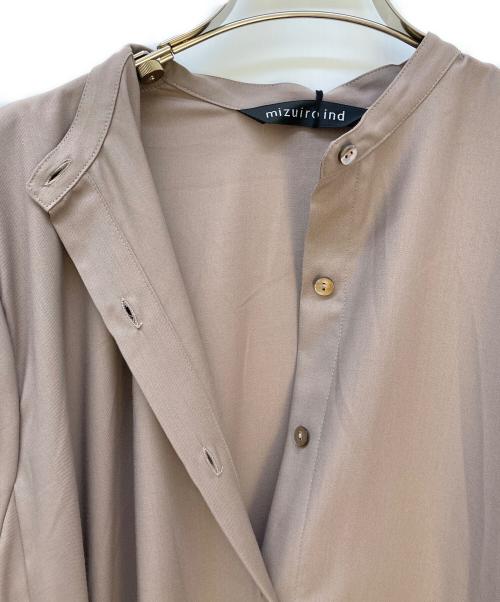 mizuiro-ind（ミズイロインド）mizuiro-ind (ミズイロインド) スタンドカラーフレアシャツワンピース ブラウン サイズ:FREEの古着・服飾アイテム