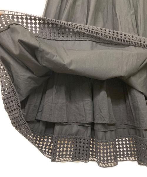 utilite（ユティリテ）utilite (ユティリテ) 裾レースロングフレアスカート ブラック サイズ:Freeの古着・服飾アイテム