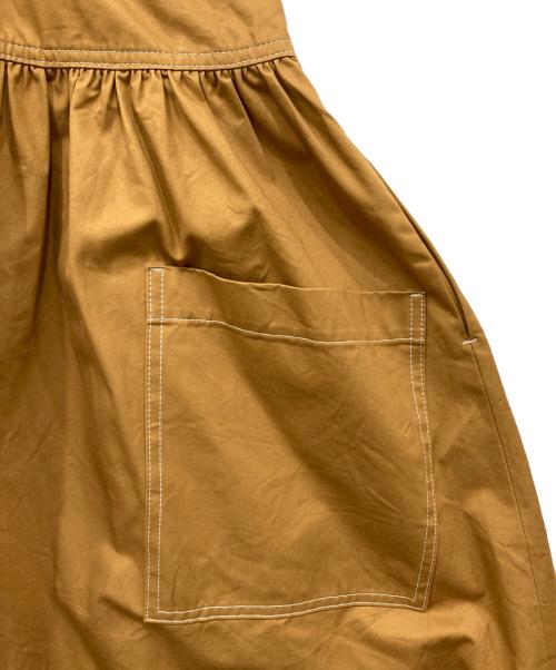 YORI（ヨリ）YORI (ヨリ) コットン チノ ギャザー サロペット ジャンパー スカート ブラウン サイズ:38 未使用品の古着・服飾アイテム