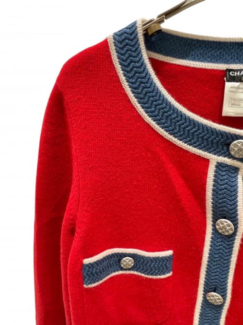 CHANEL（シャネル）CHANEL (シャネル) ココボタン カシミヤ カーディガン レッド×ブルー サイズ:38の古着・服飾アイテム
