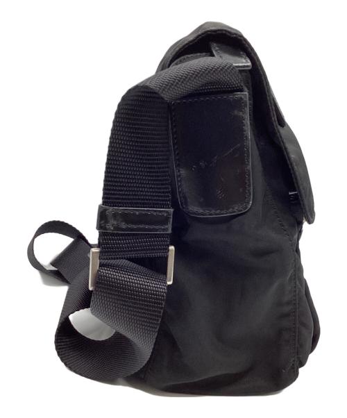 PRADA（プラダ）PRADA (プラダ) ナイロンショルダーバッグ ブラックの古着・服飾アイテム