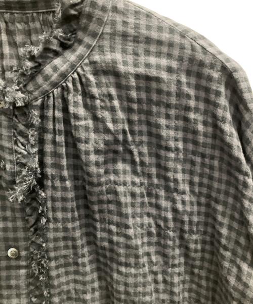 journal standard luxe（ジャーナルスタンダード ラックス）journal standard luxe (ジャーナルスタンダード ラックス) シャーリングチェック フリルパフブラウス チャコールグレー サイズ:フリーの古着・服飾アイテム