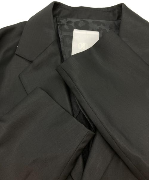 ONE GRAVITY（ワングラヴィティ）ONE GRAVITY (ワングラヴィティ) シャイニーウールトロピカル2Bジャケット ブラック サイズ:Sの古着・服飾アイテム