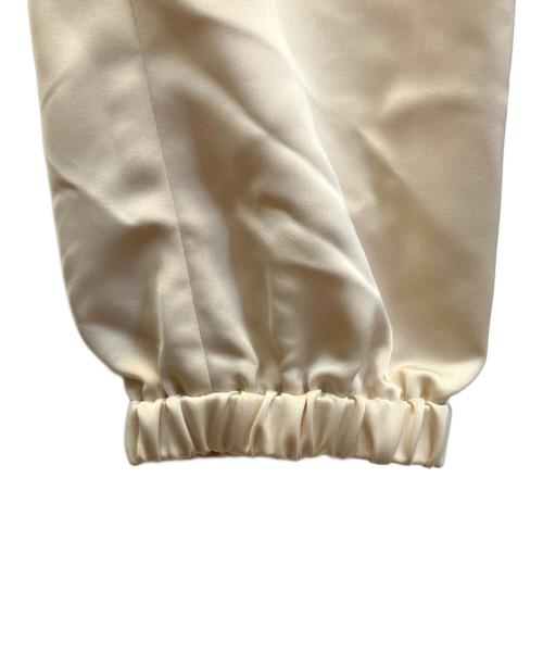 UNITED ARROWS（ユナイテッドアローズ）UNITED ARROWS (ユナイテッドアローズ) クリーンサテンジョガーパンツ ベージュ サイズ:40の古着・服飾アイテム