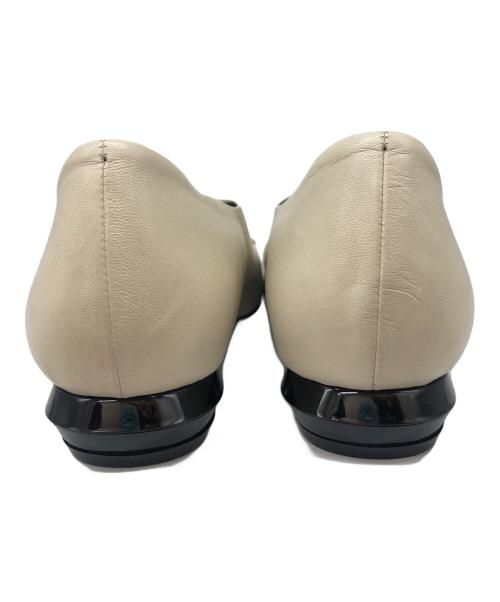 MANA（マナ）MANA (マナ) ビーンズパンプス ベージュ サイズ:38の古着・服飾アイテム