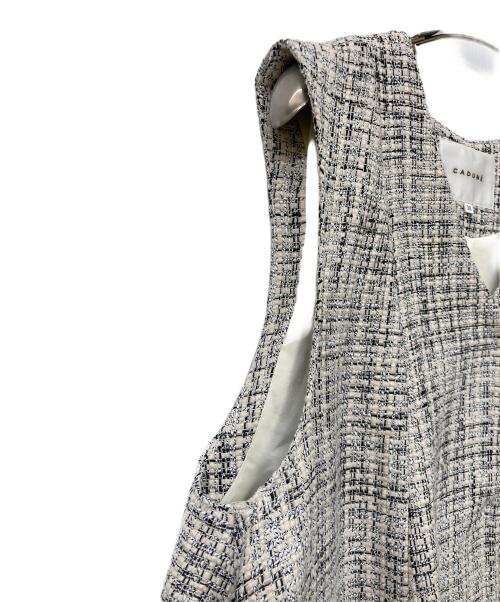 CADUNE（カデュネ）CADUNE (カデュネ) ツイードフレアベスト ホワイト サイズ:38の古着・服飾アイテム