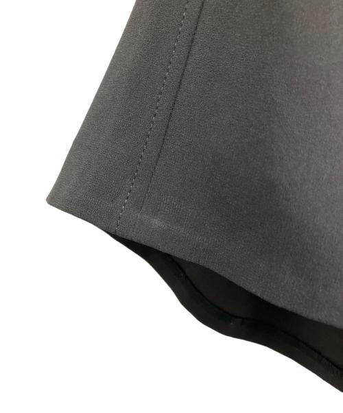 Spick and Span（スピック＆スパン）Spick and Span (スピックアンドスパン) シルキードレープ2タックワイドパンツ グレー サイズ:38の古着・服飾アイテム