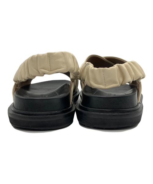 MARNI（マルニ）MARNI (マルニ) レザークロスサンダル ベージュ サイズ:37 1/2の古着・服飾アイテム