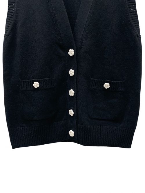 CHANEL（シャネル）CHANEL (シャネル) カメリアボタン カシミヤ ニット ベスト ブラック サイズ:36の古着・服飾アイテム
