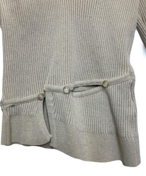 jacquemus（ジャックムス）jacquemus (ジャックムス) アシンメトリーニット ベージュ サイズ:38の古着・服飾アイテム