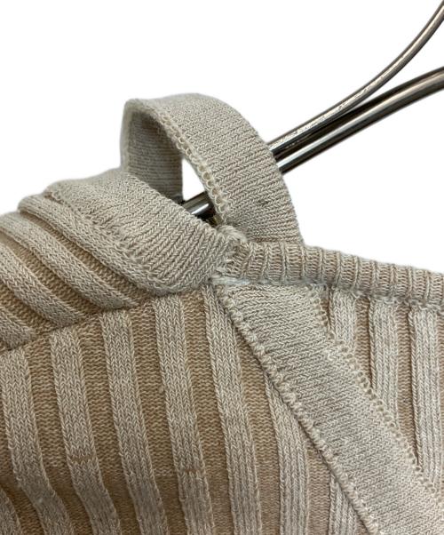 jacquemus（ジャックムス）jacquemus (ジャックムス) アシンメトリーニット ベージュ サイズ:38の古着・服飾アイテム