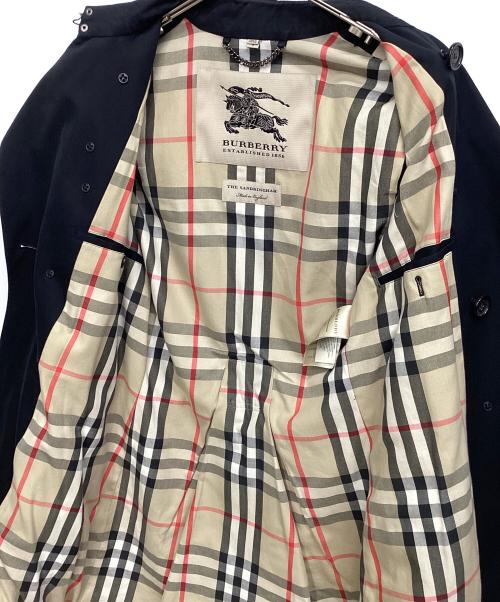 BURBERRY（バーバリー）BURBERRY (バーバリー) サンドリンガムトレンチコート ブラック サイズ:46の古着・服飾アイテム