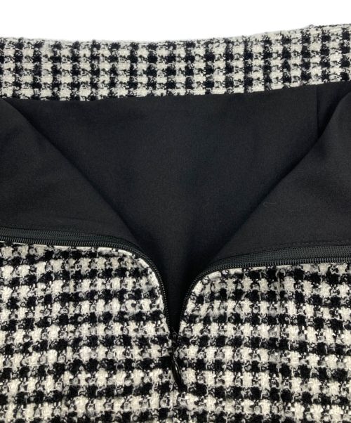 UNITED ARROWS（ユナイテッドアローズ）UNITED ARROWS (ユナイテッドアローズ) ループツイード タイトスカート ブラック サイズ:40 未使用品の古着・服飾アイテム