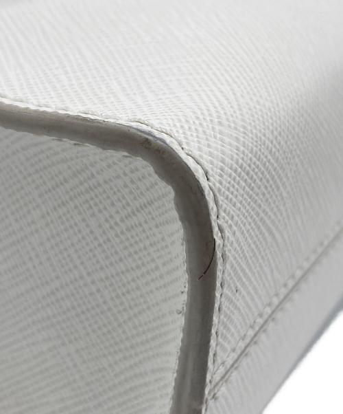 PRADA（プラダ）PRADA (プラダ) 2WAYショルダーバッグ ホワイトの古着・服飾アイテム