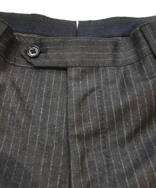 LARDINI（ラルディーニ）LARDINI (ラルディーニ) ストライプセットアップスーツ グレー サイズ:48の古着・服飾アイテム