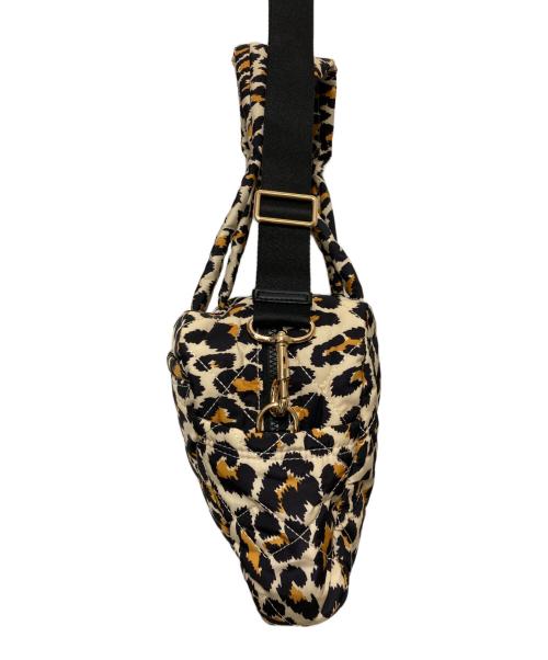 MARC JACOBS（マークジェイコブズ）MARC JACOBS (マークジェイコブズ) SMALL WEEKENDER SHOPPER BAG ベージュ 未使用品の古着・服飾アイテム