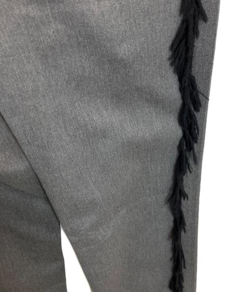 LIMI feu（リミフゥ）LIMI feu (リミフゥ) サイドフリンジパンツ グレー サイズ:S 未使用品の古着・服飾アイテム