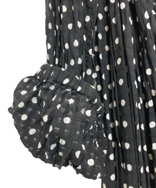 BEARDSLEY（ビアズリー）BEARDSLEY (ビアズリー) ドットギャザーワンピース ブラック サイズ:1 未使用品の古着・服飾アイテム