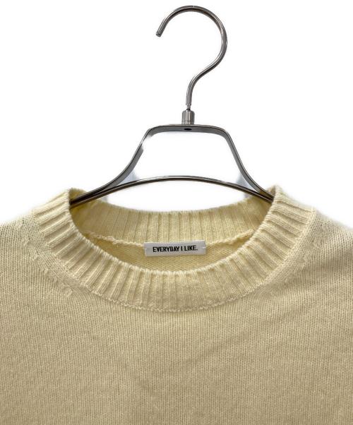 EVERYDAY I LIKE.（エヴリデイ アイ ライク）EVERYDAY I LIKE. (エヴリデイ アイ ライク) Newstandard ニット アイボリー サイズ:freeの古着・服飾アイテム