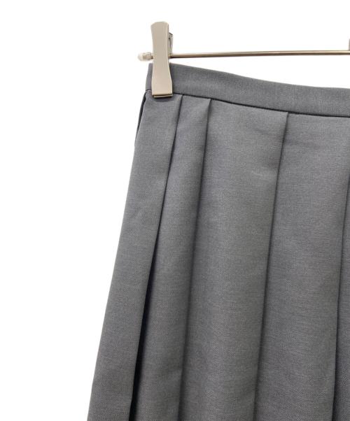 ATTISESSION（アティセッション）ATTISESSION (アティセッション) ランダム プリーツ スカート グレー サイズ:36 未使用品の古着・服飾アイテム