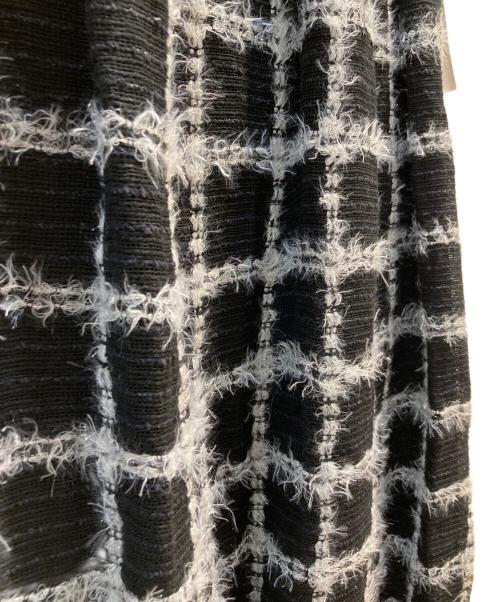 TO BE CHIC（トゥービーシック）TO BE CHIC (トゥービーシック) フェザーチェックスカート ブラック サイズ:38 未使用品の古着・服飾アイテム