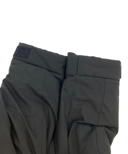 F.C.R.B.（エフシーレアルブリストル）F.C.R.B. (エフシーレアルブリストル) DOWN BENCH COAT ブラック サイズ:Mの古着・服飾アイテム