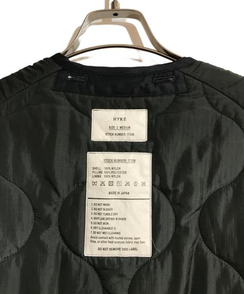 HYKE（ハイク）HYKE (ハイク) QUILTED LINER COAT/キルティングライナーコート カーキ サイズ:Mの古着・服飾アイテム