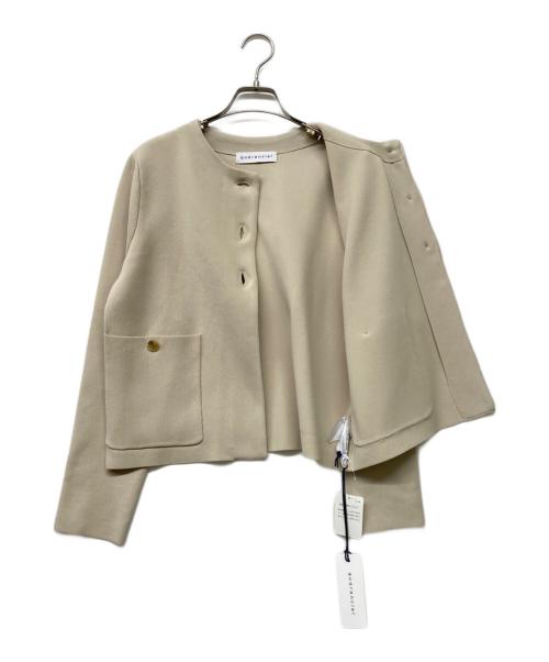 quaranciel（カランシエル）quaranciel (カランシエル) ノーカラー クラシカル ジャケット カーディガン ベージュ サイズ:Fの古着・服飾アイテム