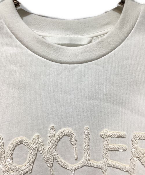 MONCLER（モンクレール）MONCLER (モンクレール) スパンコールロゴクルーネックスウェット ホワイト サイズ:XXLの古着・服飾アイテム