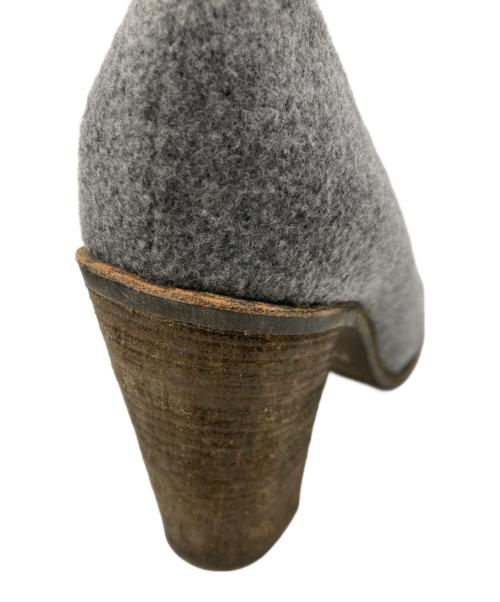 MM6 Maison Margiela（エムエムシックスメゾンマルジェラ）MM6 Maison Margiela (エムエムシックスメゾンマルジェラ) ラウンドトゥパンプス グレー サイズ:37の古着・服飾アイテム