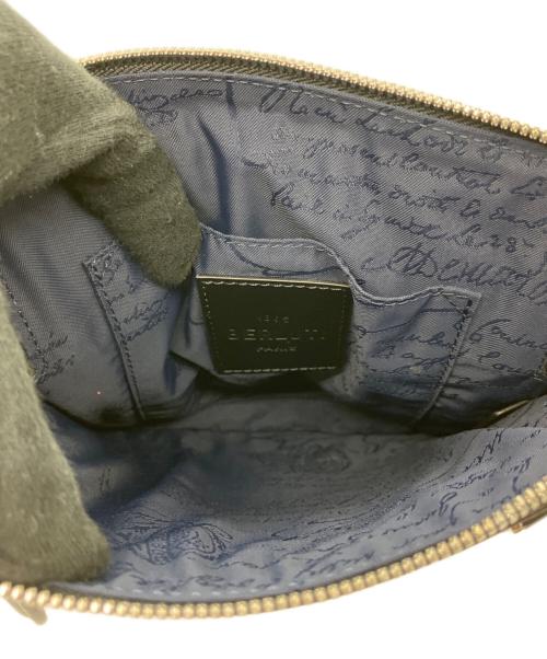 Berluti（ベルルッティ）Berluti (ベルルッティ) デイライトカリグラフィショルダーバッグ ネイビーの古着・服飾アイテム