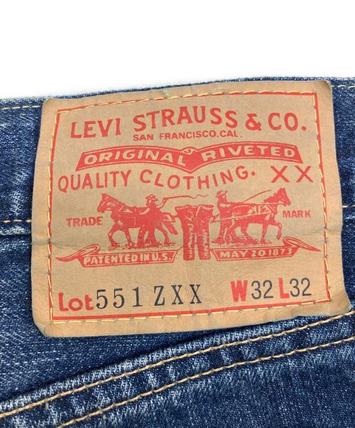 LEVI'S VINTAGE CLOTHING（リーバイス ビンテージ クロージング）LEVI'S VINTAGE CLOTHING (リーバイス ビンテージ クロージング) 復刻551ZXXダメージ加工デニムパンツ インディゴ サイズ:81cm（W32）の古着・服飾アイテム